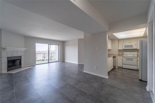 39-2824 S Bartell Dr, Houston, TX, 77054-1447 | Card Image