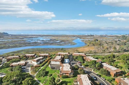 2422 Caminito Ocean Cv, Cardiff by the Sea, CA, 92007-2227 | Card Image