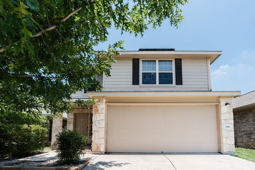 3516 Breckenridge Dr, Austin, TX, 78744-3313 | Card Image