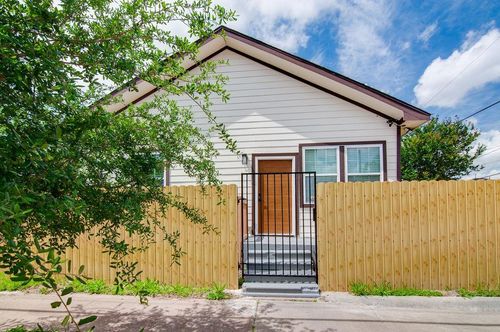 1219 Gregg St, Houston, TX, 77020-3925 | Card Image
