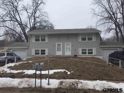802 W 25th Ave, Bellevue, NE, 68005-5301 | Card Image