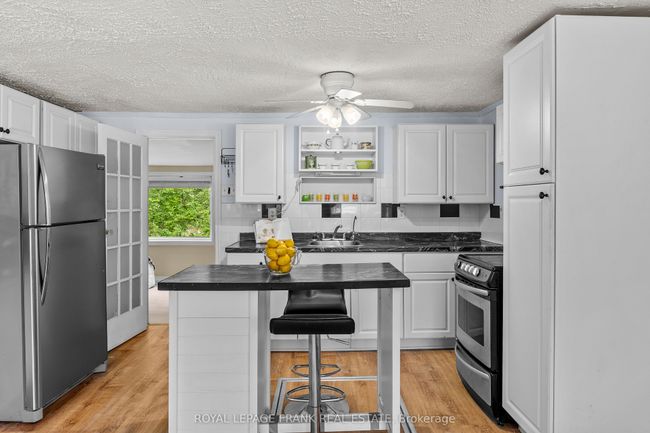 68 Walmac Shores Rd, House other with 3 bedrooms, 1 bathrooms and 5 parking in Bobcaygeon ON | Image 9