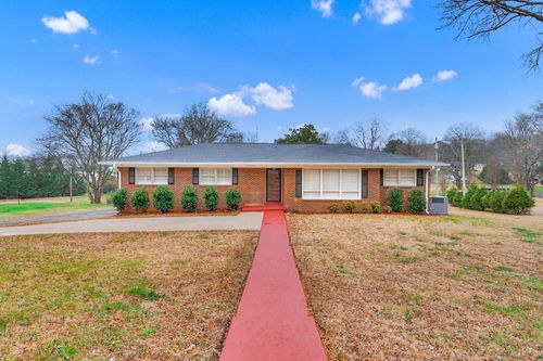 102 Sunset Dr, Pulaski, TN, 38478-3631 | Card Image