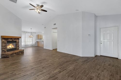 3926 E Potter Dr, Phoenix, AZ, 85050-4838 | Card Image