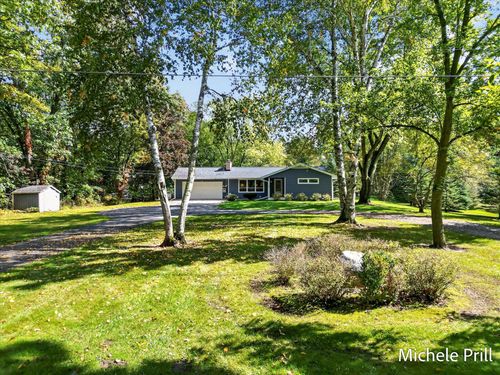 8210 Mccords Avenue Se, Caledonia Township, MI, 49302 | Card Image