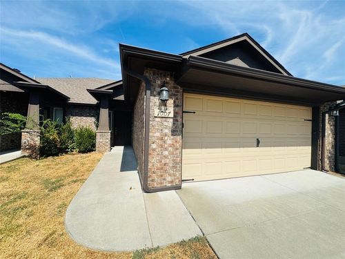 1007 Merlin Drive, Norman, OK, 73072 | Card Image