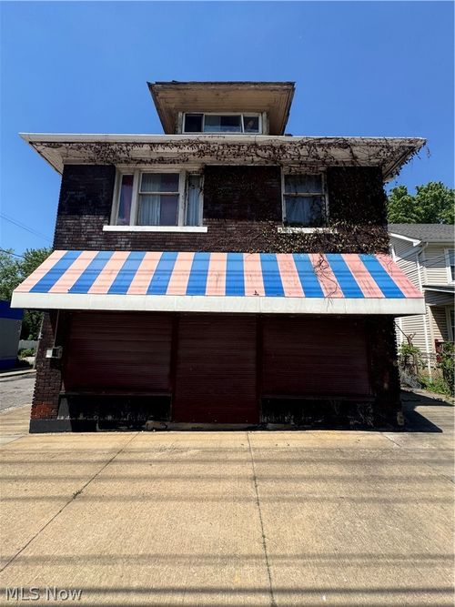 7601 Union Ave, Cleveland, OH, 44105-1554 | Card Image