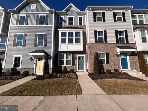 4537 Briarhaven Dr, FREDERICKSBURG, VA, 22408-7758 | Card Image