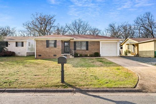 8705 Claremont Ave, Sherwood, AR, 72120-3909 | Card Image