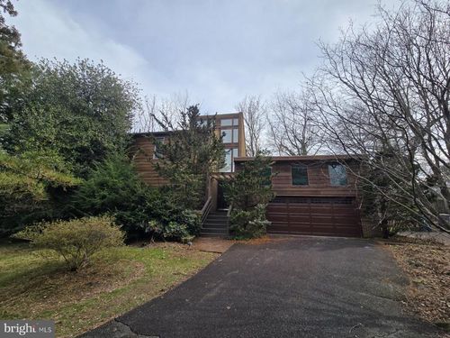 1528 Pathfinder Ln, MCLEAN, VA, 22101-3508 | Card Image