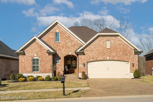 111 Locust Park Pl, Louisville, KY, 40245-7209 | Card Image