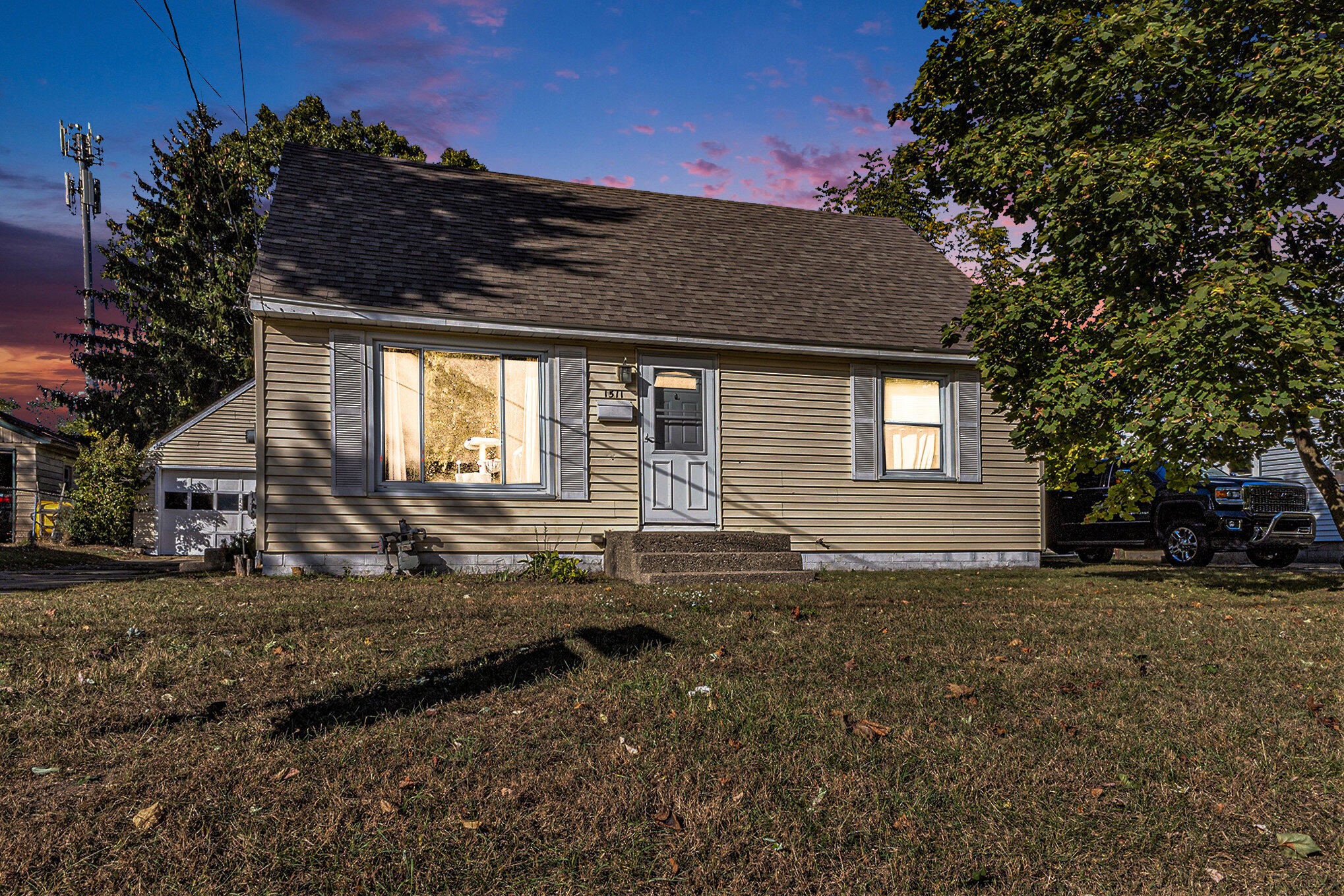37th St, Wyoming, MI 49509