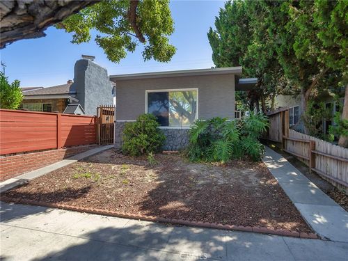 1218 N Hollywood Way, Burbank, CA, 91505-2223 | Card Image