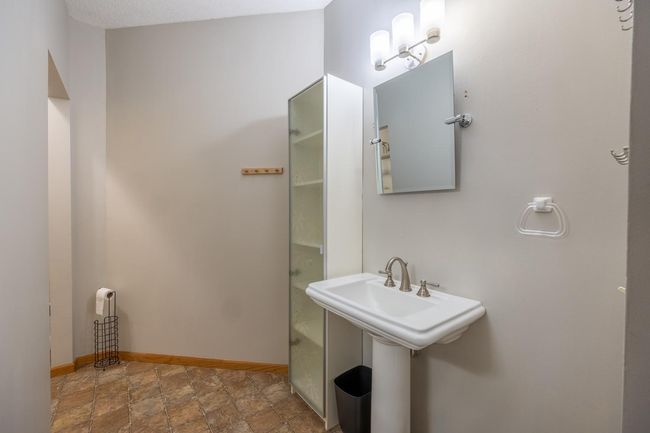 668 Shardlow Pl Ne, Townhouse with 3 bedrooms, 3 bathrooms and null parking in Byron MN | Image 19