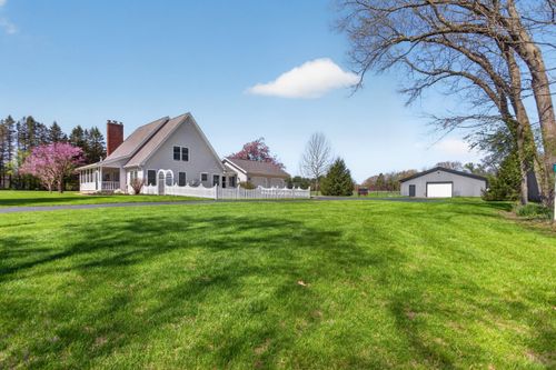 19501 B Dr S, Marshall, MI, 49068-8601 | Card Image