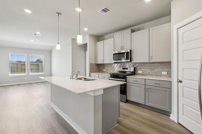 22414 Aster Way Ln, House other with 3 bedrooms, 2 bathrooms and 2 parking in New Caney TX | Image 8