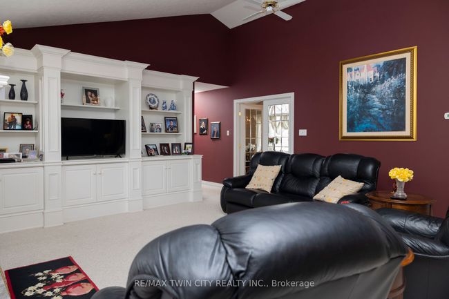 560 W Quarter Townline Rd, House other with 3 bedrooms, 2 bathrooms and 6 parking in Princeton ON | Image 11
