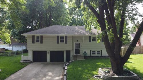 408 N Jefferson St, Raymore, MO, 64083-9403 | Card Image