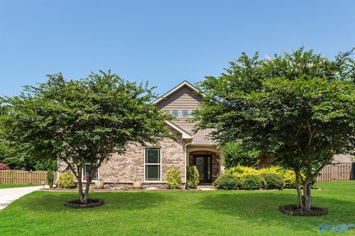 402 Mossyleaf Dr, Huntsville, AL, 35824-4048 | Card Image