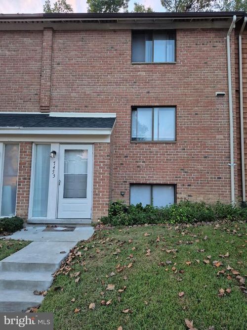 7453 Hickory Log Cir, COLUMBIA, MD, 21045-5027 | Card Image