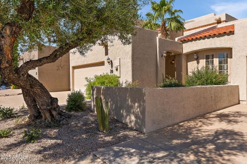 20-2626 E Arizona Biltmore Cir, Phoenix, AZ, 85016-2121 | Card Image