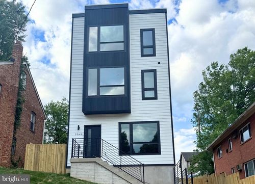 5046 Astor Pl Se, WASHINGTON, DC, 20019-7601 | Card Image