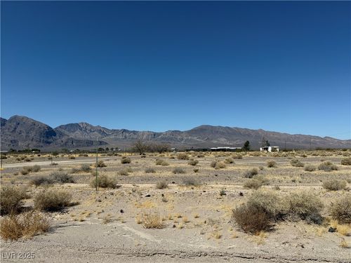 1054 S Casada Way, Amargosa Valley, NV, 89020-1883 | Card Image