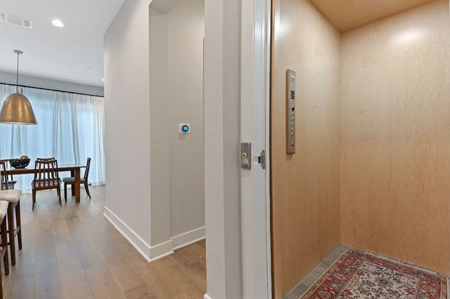 Elevator from second level and accessible from all levels | Image 20