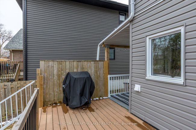660 Romaine St, House other with 4 bedrooms, 2 bathrooms and 2 parking in Peterborough ON | Image 38