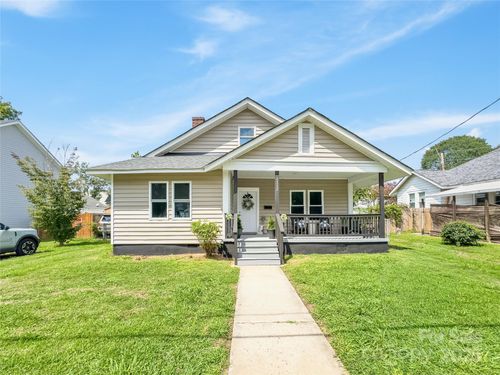1112 W 5th Ave, Gastonia, NC, 28052-3913 | Card Image