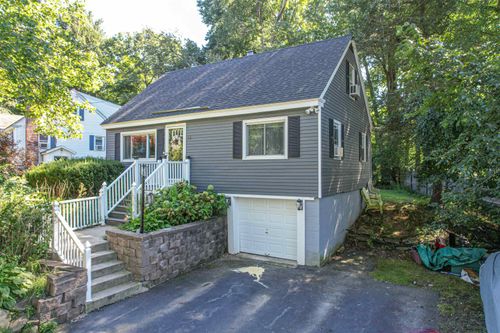 14 Coburn Avenue, Pelham, NH, 03076 | Card Image