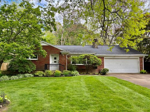 319 Bachtel Street Se, North Canton, OH, 44720 | Card Image
