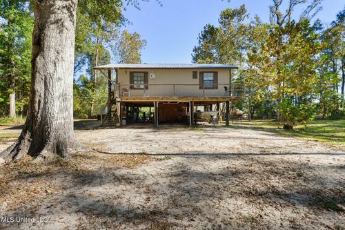 104 Hicks Camp Rd, Mc Lain, MS, 39456 | Card Image