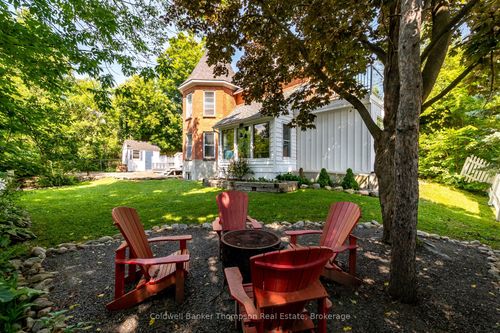 17 West St N, Huntsville, ON, P1H1X6 | Card Image