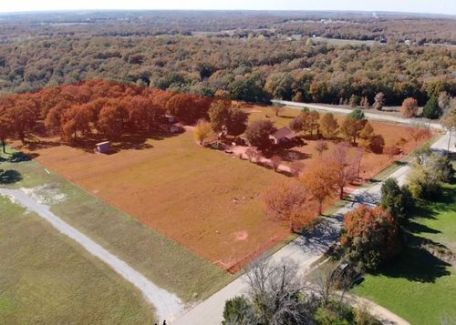 142 County Road 1591, Alvord, TX, 76225-3033 | Card Image