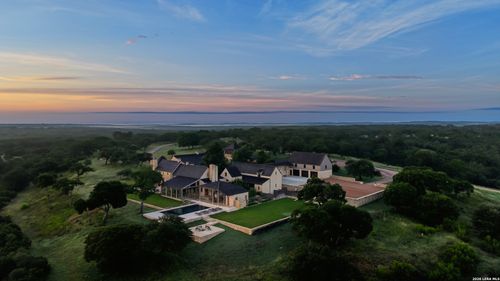 850 Sisterdale Rd, Boerne, TX, 78006-7111 | Card Image