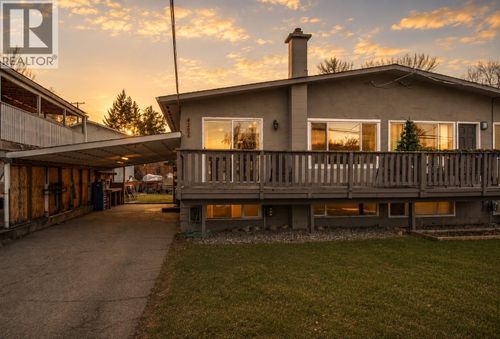 4202 16 Ave, Home with 4 bedrooms, 2 bathrooms and 1 parking in Vernon BC | Card Image