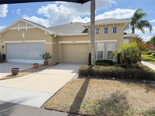 2052 Inverness Greens Dr, SUN CITY CENTER, FL, 33573-7220 | Card Image