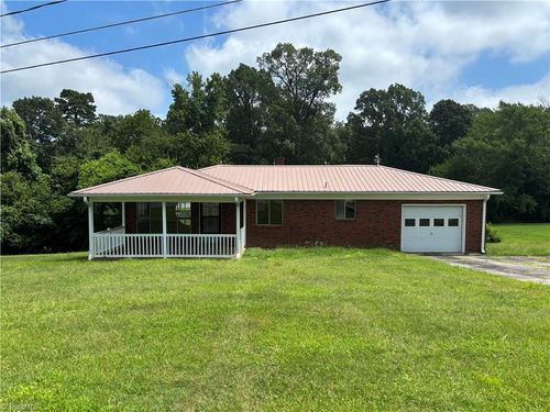 188 Black Dr, Thomasville, NC, 27360-7139 | Card Image