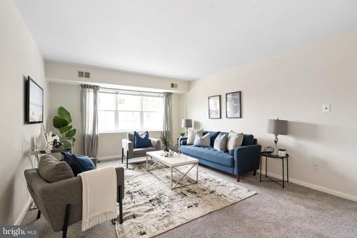 apt-j6-814 South Ave, SECANE, PA, 19018-4435 | Card Image