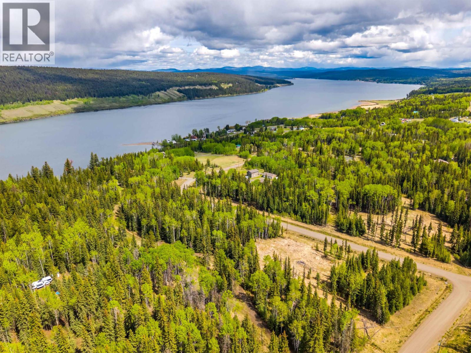 Land in Horse Lake 4