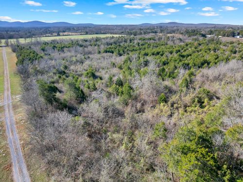 7787 Lowe Christiana Rd, Christiana, TN, 37037-6179 | Card Image