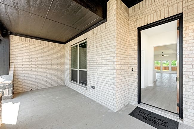 11916 Serval St, House other with 4 bedrooms, 3 bathrooms and null parking in Godley TX | Image 4