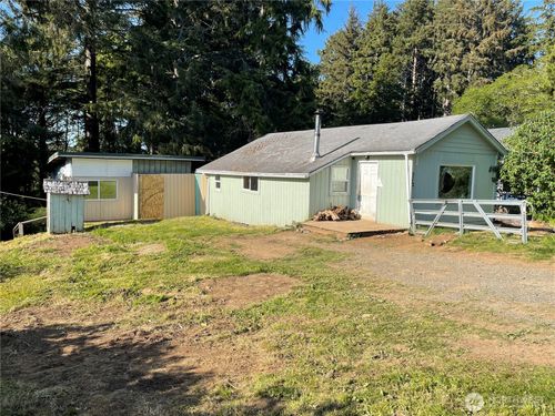 712 Copalis Beach Rd, Copalis Beach, WA, 98535-9707 | Card Image