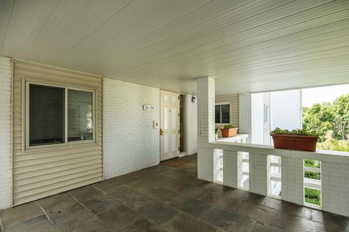 53 Bennett Cmn, Millbrook, NY, 12545-5902 | Card Image