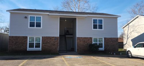 298 W Avenue A, Belton, TX, 76513-3401 | Card Image