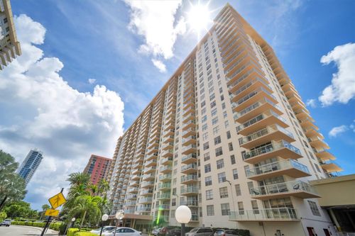 apt-814-230 174th St, Sunny Isles Beach, FL, 33160-5780 | Card Image