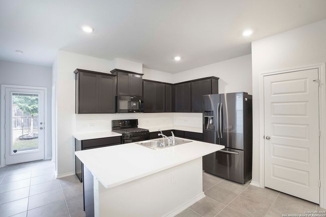 UNIT-10 - 6806 Prue Rd, House other with 3 bedrooms, 2 bathrooms and null parking in San Antonio TX | Image 4