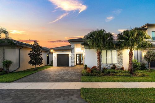 8233 Essex Country Club Dr, Boca Raton, FL, 33434-5871 | Card Image