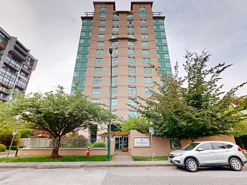 202-1555 Eastern Ave, North Vancouver, BC, V7L3G2 | Card Image